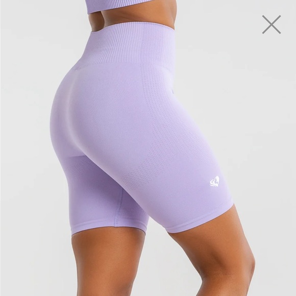 Women’s best lilac seamless shorts - Picture 3 of 4
